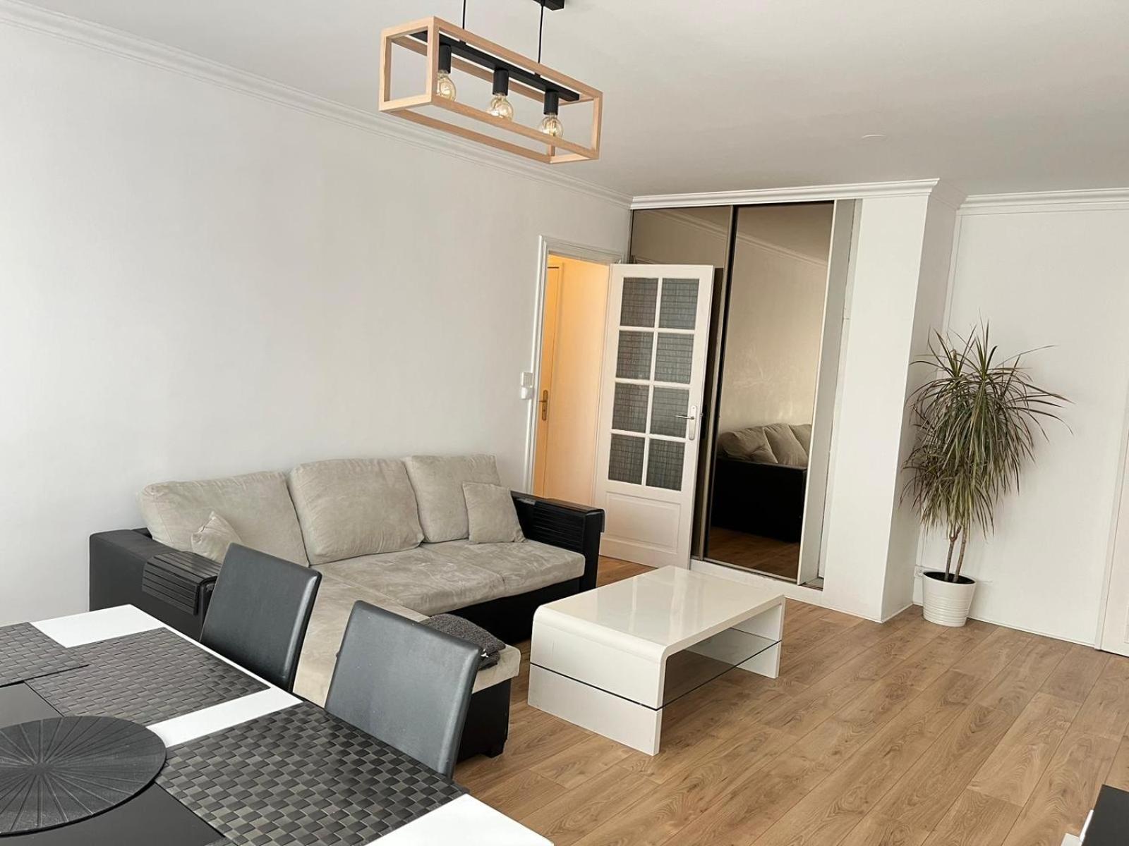 דירות בזונס Elegant 3 Pieces Proche Paris La Defense מראה חיצוני תמונה