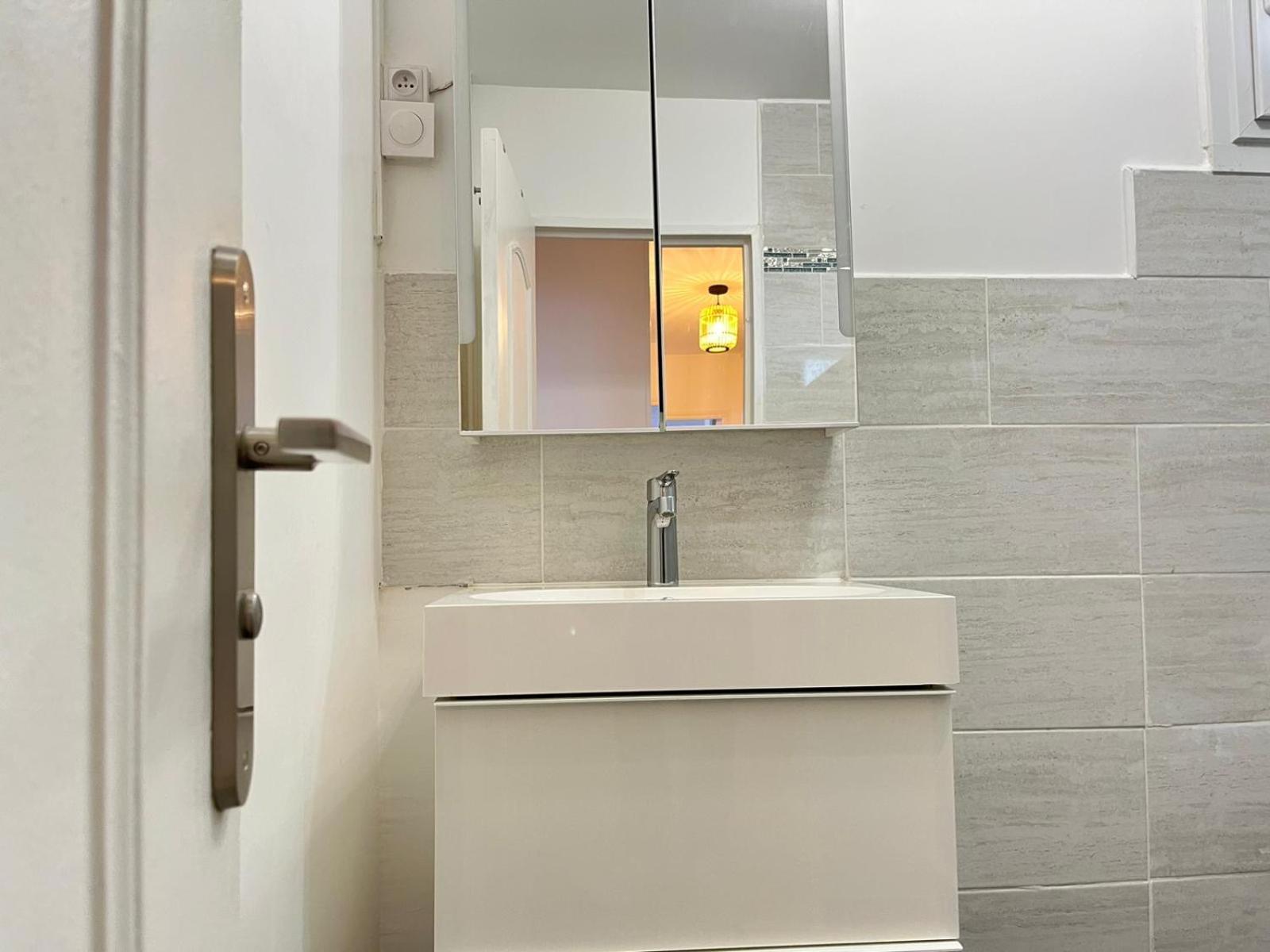 דירות בזונס Elegant 3 Pieces Proche Paris La Defense מראה חיצוני תמונה