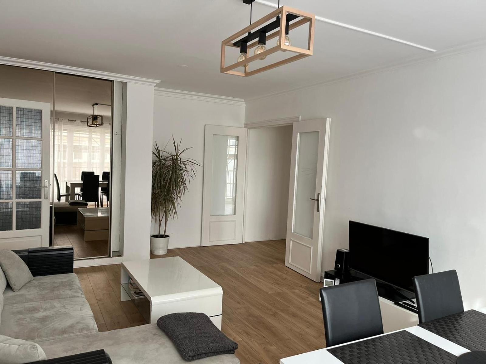 דירות בזונס Elegant 3 Pieces Proche Paris La Defense מראה חיצוני תמונה