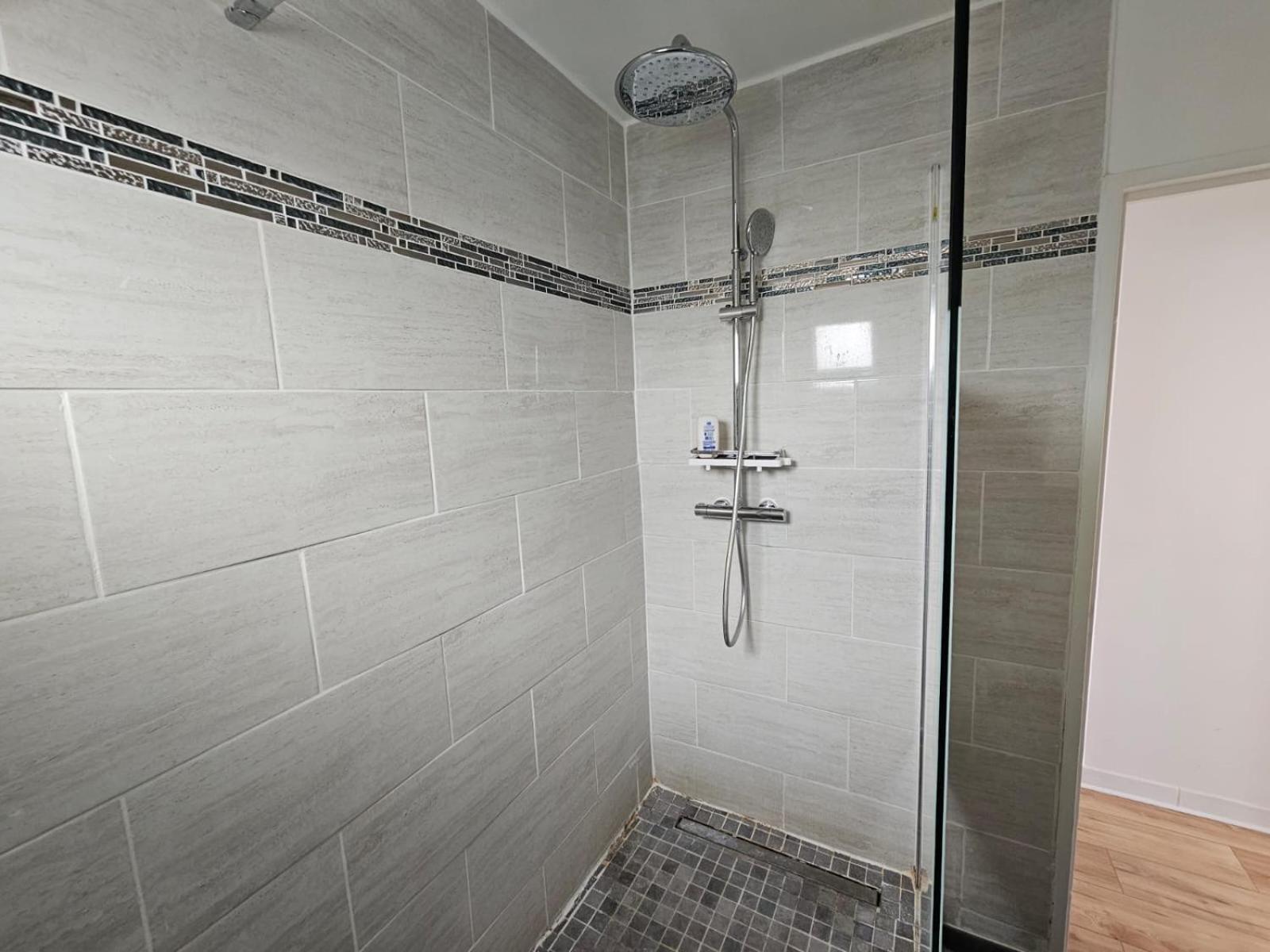 דירות בזונס Elegant 3 Pieces Proche Paris La Defense מראה חיצוני תמונה