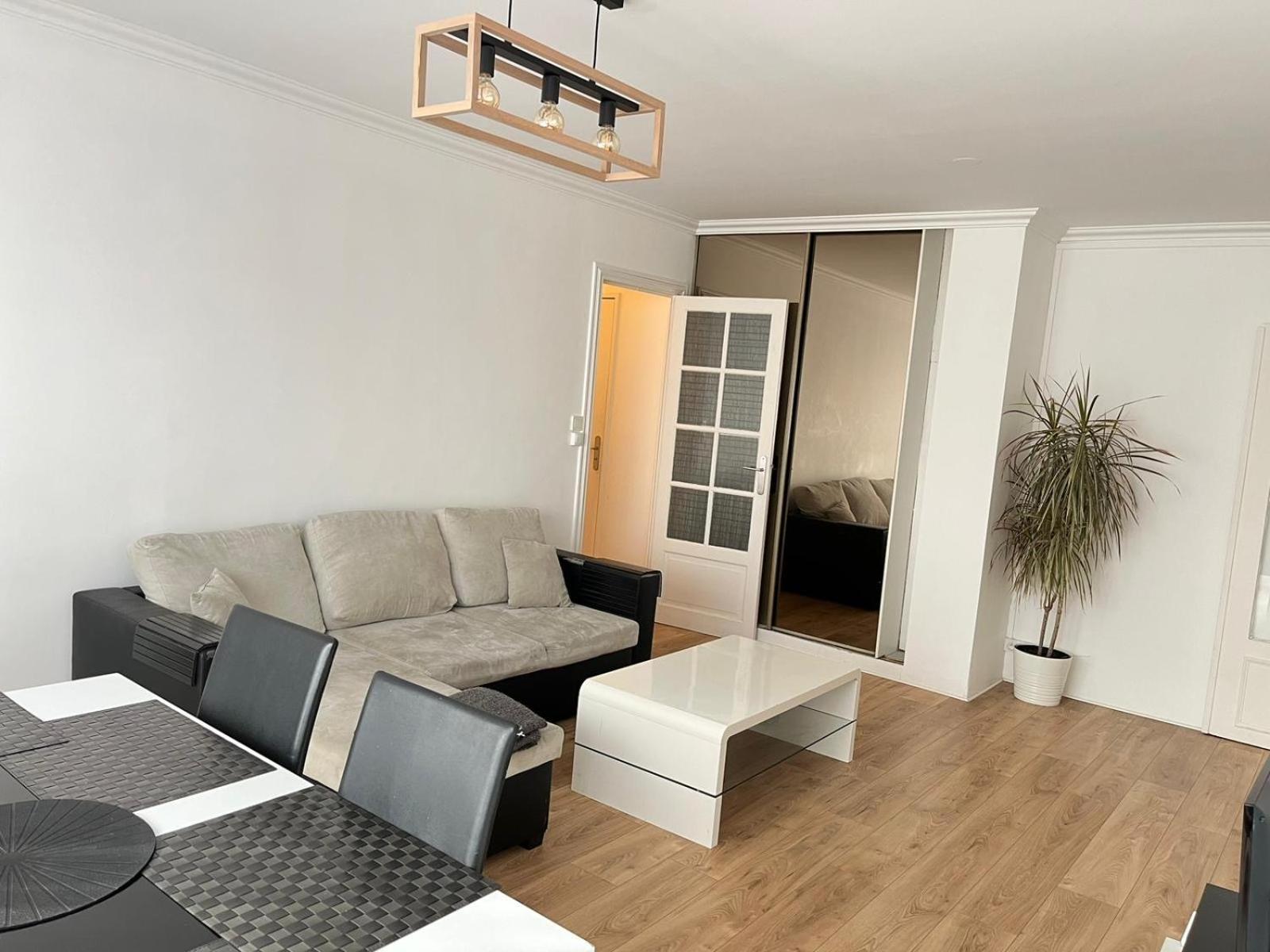 דירות בזונס Elegant 3 Pieces Proche Paris La Defense מראה חיצוני תמונה