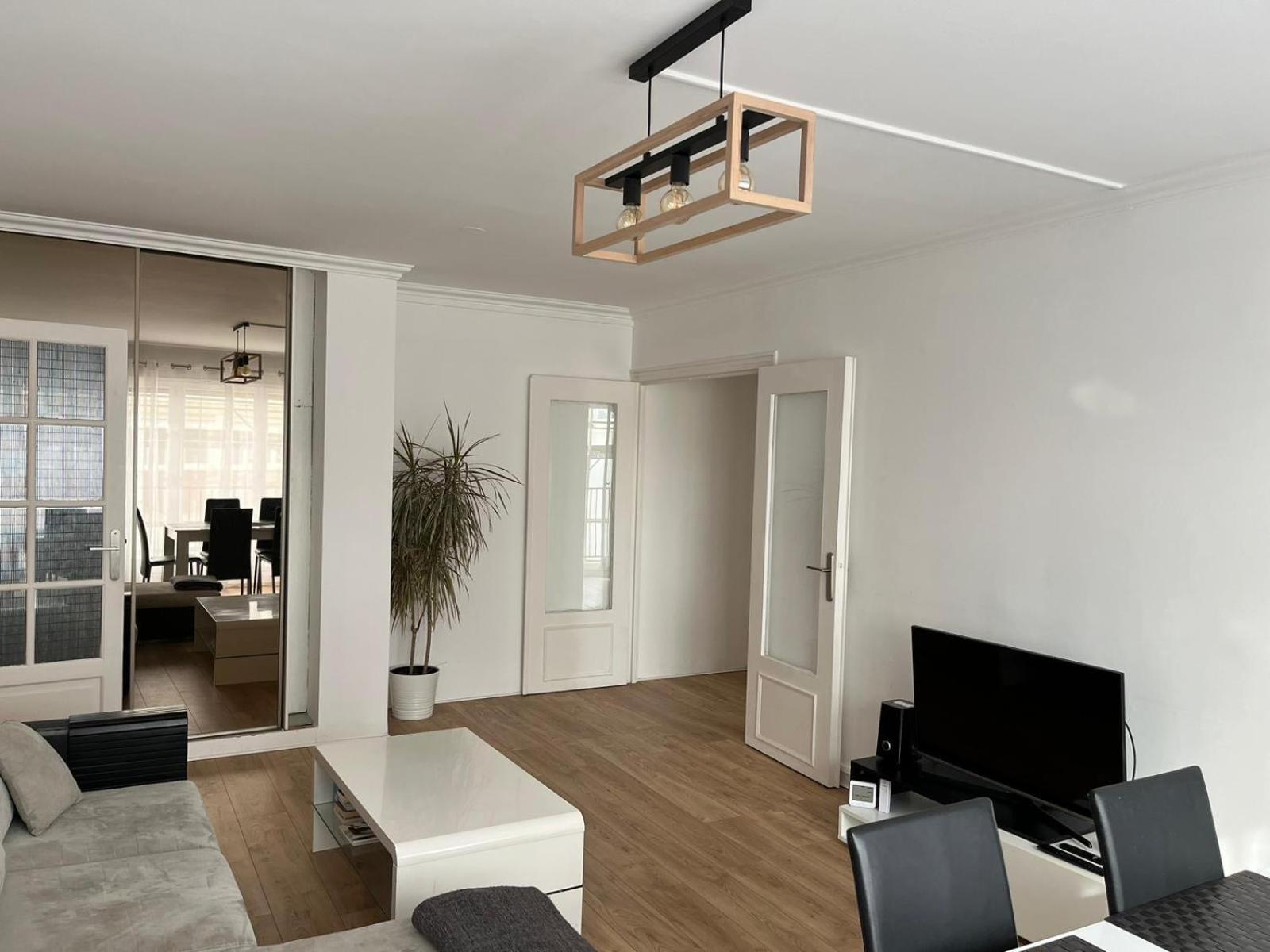 דירות בזונס Elegant 3 Pieces Proche Paris La Defense מראה חיצוני תמונה