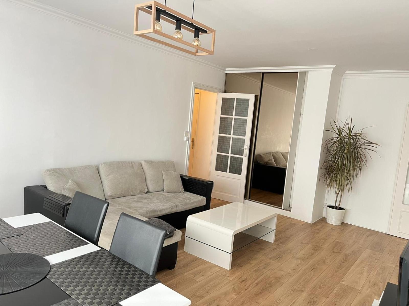 דירות בזונס Elegant 3 Pieces Proche Paris La Defense מראה חיצוני תמונה
